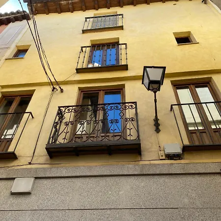 Apartment Domus Alfileritos Toledo