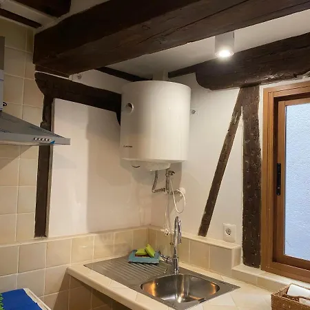 Domus Alfileritos Apartment Toledo